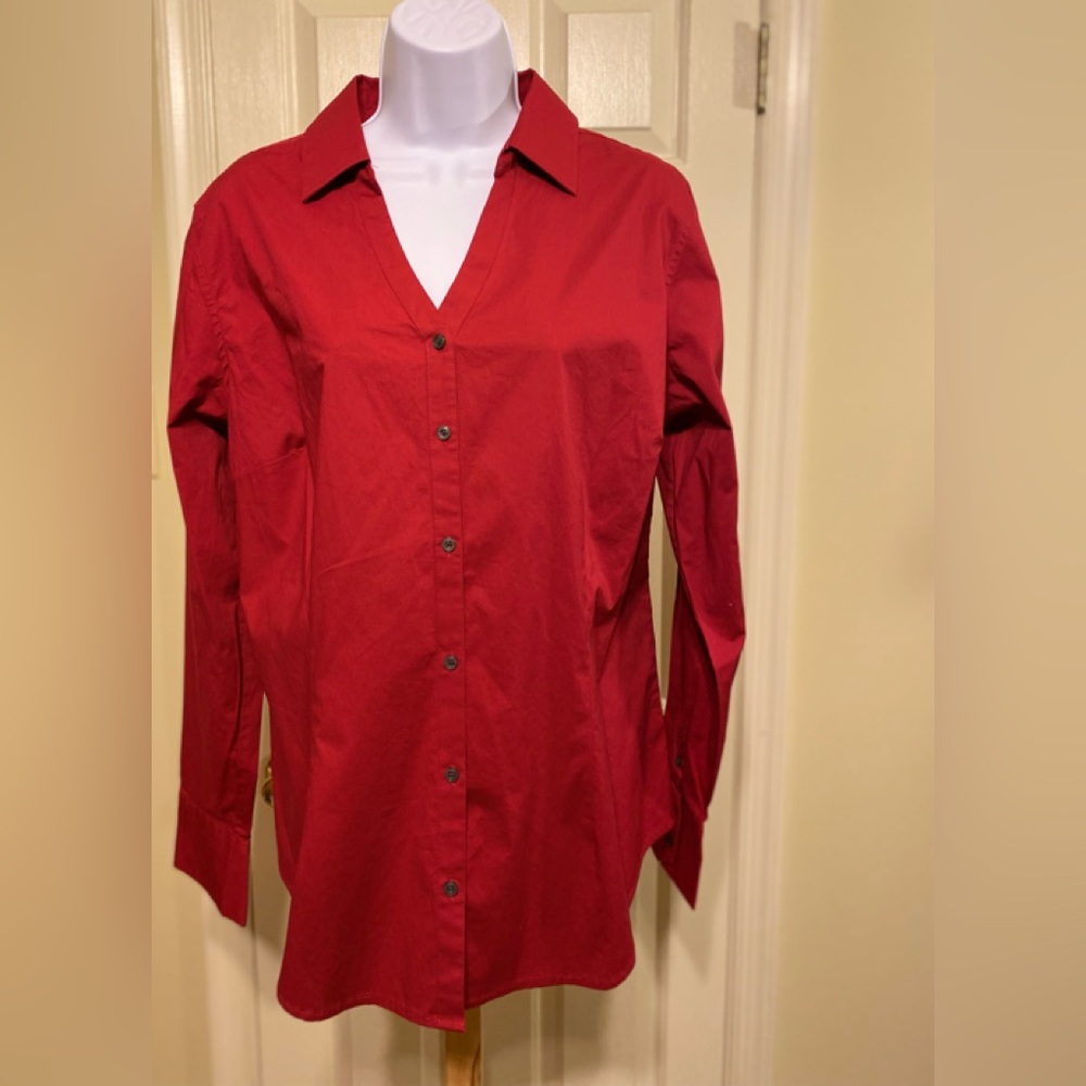 Merona - Woman’s red v-neck button-down shirt, Size: XL